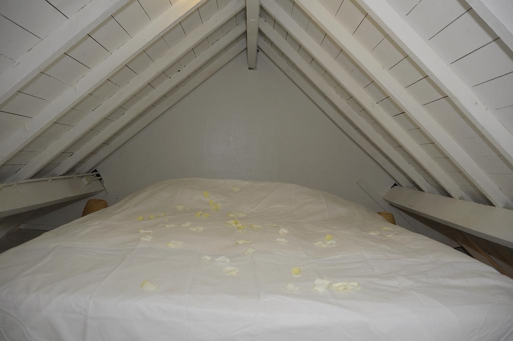 Attic Room Judy'S ซานด์โวร์ต ห้อง รูปภาพ